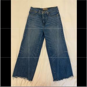 Wide Leg Cropped Jeans